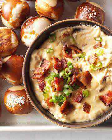 american-wisconsin-cheddarbaconbeerdip