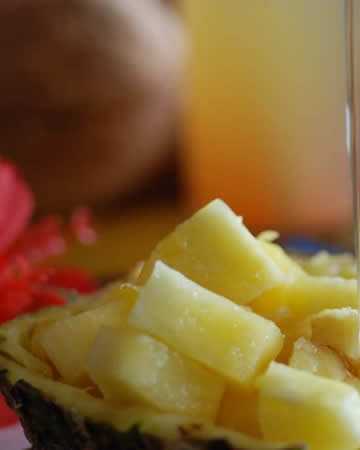 antiguabarbuda-pineapplesaladrum