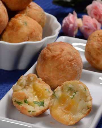 dominican-bolitosdeyuca