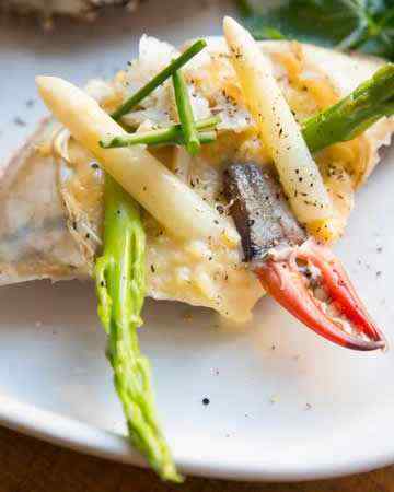 french-scrambledeggsasparaguscrab