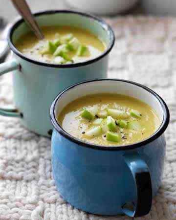 irish-curriedparsnipapplesoup