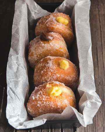 italian-bomboloni