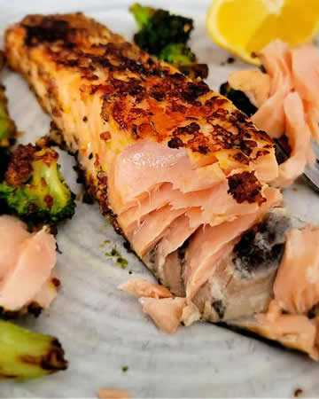 airfryer-salmongarlicmapledijonglaze