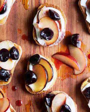 cherryplumbruschetta