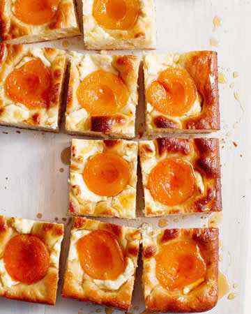apricotcreamcheesefocaccia