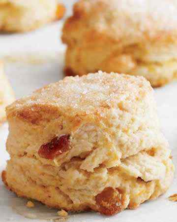candiedorangegoldenraisinscones