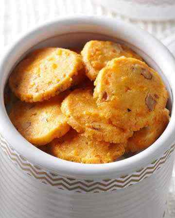 cheddarpecancrisps