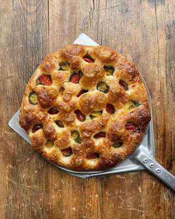 datterinitomatoesbasilfocaccia