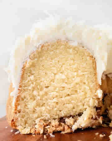whitechocolatecoconutbundtcaketomcruise