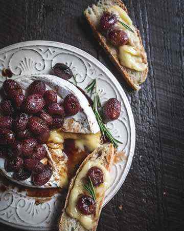 bakedbrieroastedgrapesbalsamic4