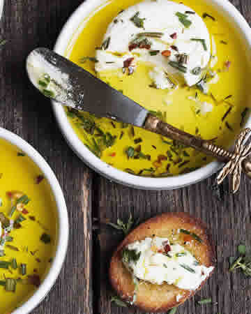 marinatedgoatcheeseitalianherbs