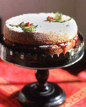 almondtortestrawberryfilling