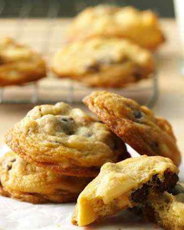 macadamianutchocolatechipcookies