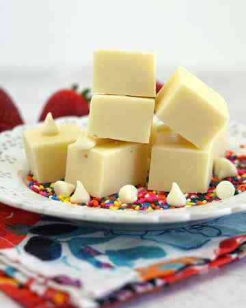 whitechocolatefudge3ingredients