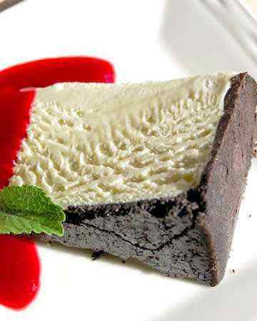 whitechocolatemoussecake