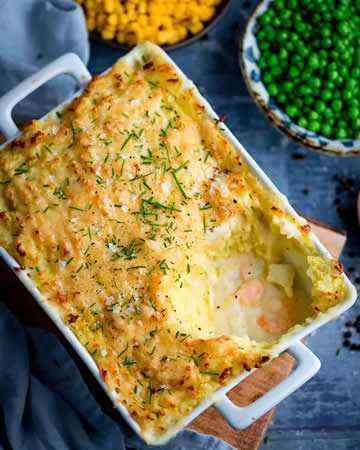 fishpiemashedpotatoescheesevegetables
