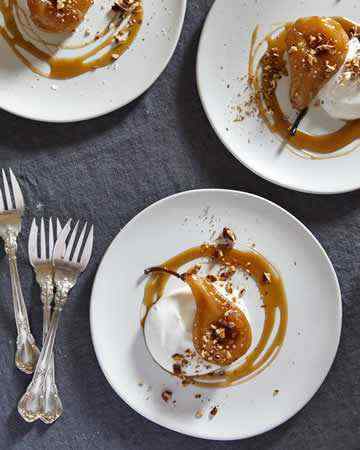 mapleroastedpearsbourbonsauce