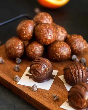 chocolateorangeenergyballsprotein