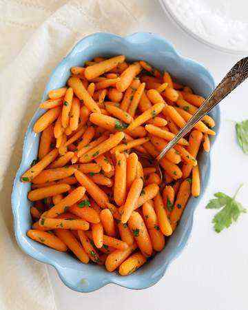 honeyglazedbabycarrots2