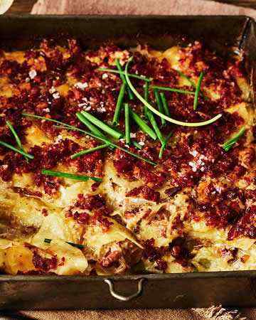 potatoscallopbakesmokedpancettacaramelisedshallotschives