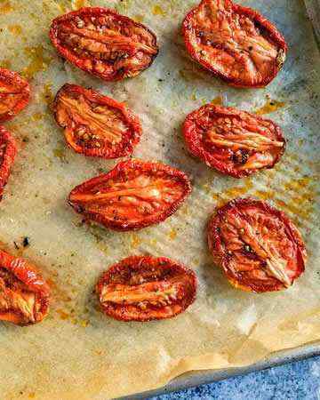 roastedplumtomatoes